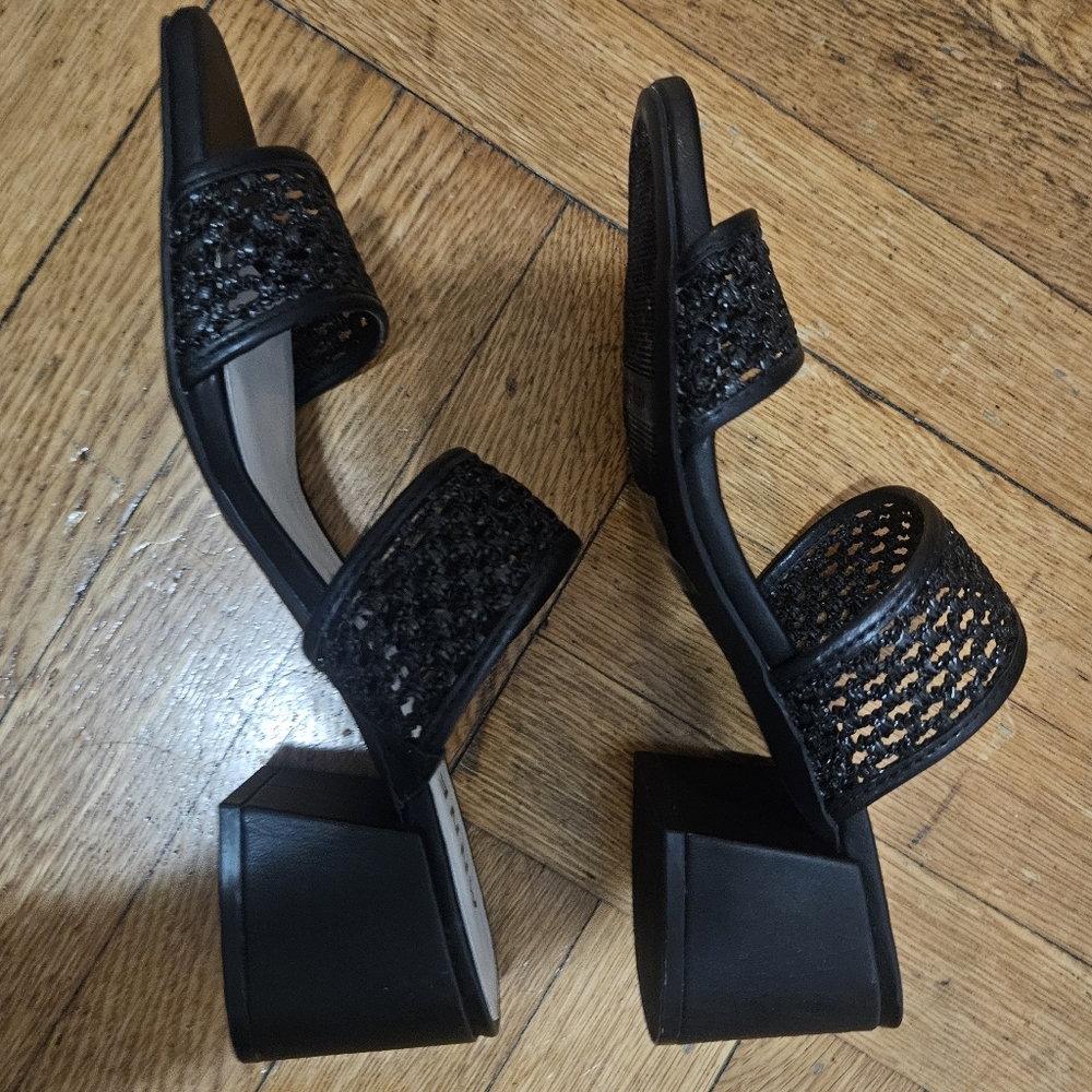 Anne Klein Black Textured Women's Sandals - Picture 8 of 14
